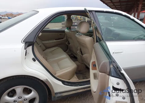 1997 Lexus Es 300 z USA, uszkodzony, nr VIN JT8BF22G9V0073256